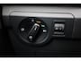 Volkswagen T-Cross 1.0 TSI Life Edition 60 maanden / 100.000km garantie, achteruitrijcamera (Rear View), privacy glas, 16" 'Zurich' LMV, verwarmbare voorstoelen, climatronic, draadloos Apple Carplay & Android Auto, draadloze telefoonlader, adaptieve cruise control (ACC), multifunctioneel lederen stuurwiel, ambiente verlichting, regensensor, LED koplampen, elektrisch verstel-, verwarm- en inklapbare buitenspiegels, parkeersensoren voor en achter (PDC) etc.