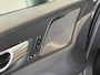 Volvo XC60 T6 Plug-in hybrid AWD Ultra Dark | 21" 5-V Spoke Black Diamond | Luchtvering | Extra getint glas achter