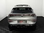 Volkswagen T-Roc 1.5 TSI R-Line Edition Nieuwe model!, Panoramadak, Camera, Iq lights, Navi, Half leder, Stoel/Stuurverwarming, Cruise control adaptief, Sfeerverlichting, Elektrische trekhaak, Elektrische achterklep, Keyless start,