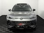 Volkswagen T-Roc 1.5 TSI R-Line Edition Nieuwe model!, Panoramadak, Camera, Iq lights, Navi, Half leder, Stoel/Stuurverwarming, Cruise control adaptief, Sfeerverlichting, Elektrische trekhaak, Elektrische achterklep, Keyless start,