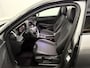 Volkswagen T-Roc 1.5 TSI R-Line Edition Nieuwe model!, Panoramadak, Camera, Iq lights, Navi, Half leder, Stoel/Stuurverwarming, Cruise control adaptief, Sfeerverlichting, Elektrische trekhaak, Elektrische achterklep, Keyless start,