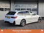 BMW 3-Serie Touring 320e, M-sport, Trekhaak, Panoramadak, Volleder! LED koplampen!