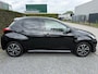 Toyota Yaris 1.5 Hybrid Style - NAP - LED - Carplay - Stoelverwarming - Dealer onderhouden