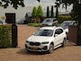 BMW X1 sDrive18i | Handbak | Uniek | PearlWeiss | Leer | Nav | All-black! | Privacy glass