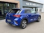 Volkswagen T-Roc 1.5 TSI 150pk DSG R-Line | Trekhaak | Camera | Keyless | Elek. Achterklep | Dode hoek | Rijklaar incl. 1 jaar Bovag garantie