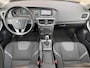 Volvo V40 1.6 T4 MOMENTUM | NL-AUTO! | DEALER OH! | NAVI!