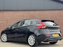 Volvo V40 1.6 T4 MOMENTUM | NL-AUTO! | DEALER OH! | NAVI!