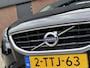 Volvo V40 1.6 T4 MOMENTUM | NL-AUTO! | DEALER OH! | NAVI!