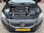Volvo V40 1.6 T4 MOMENTUM | NL-AUTO! | DEALER OH! | NAVI!
