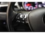 Volkswagen Touran 1.5 TSI Highline Business [ Adapt.cruise Camera Navi Trekhaak ]
