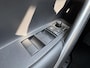 Toyota Corolla Cross HYBRID 140 STYLE STOEL/STUURVERW BLIND-SPOT NAVI APPLE/ANDROID EL-ACHTERKLEP 18" LM-VELGEN