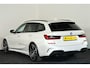 BMW 3-Serie 330e M-Sport Panorama / Opendak / Pilot assist / Harmankardon / HUD