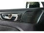 Volvo XC60 2.0 T6 Plug-in hybrid AWD Ultimate Black Edition / Opendak / Harmankardon / Memory / Trekhaak