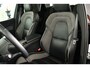 Volvo XC60 2.0 T6 Plug-in hybrid AWD Ultimate Black Edition / Opendak / Harmankardon / Memory / Trekhaak