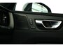 Volvo XC60 2.0 T6 Plug-in hybrid AWD Ultimate Black Edition / Opendak / Harmankardon / Memory / Trekhaak