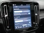 Volvo XC40 Recharge Ultimate 69 kWh 232pk Dealer O.H | Trekhaak Af Fabriek | Panodak | 360 Camera | Adaptive Cruise | Harman / Kardon | Alcantara Sportstoelen Memory & Verwarmd | BLIS | Keyless | Apple Carplay | Pilot Assist | Stuurverwarming | Google Assistant & Maps | Navigatie | DAB | 19"L.M |
