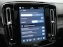 Volvo XC40 Recharge Ultimate 69 kWh 232pk Dealer O.H | Trekhaak Af Fabriek | Panodak | 360 Camera | Adaptive Cruise | Harman / Kardon | Alcantara Sportstoelen Memory & Verwarmd | BLIS | Keyless | Apple Carplay | Pilot Assist | Stuurverwarming | Google Assistant & Maps | Navigatie | DAB | 19"L.M |