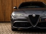 Alfa Romeo Giulia 2.0T Veloce 280pk AWD Full Option! | Pano-dak | Harman/Kardon | Ragazzon | Adapt. cruise | CarPlay