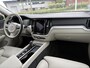 Volvo V60 Cross Country B5 AWD Ultimate | Trekhaak | Dodehoekdetectie | Carplay |