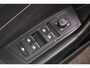 Volkswagen T-Roc 1.5 TSI 150pk DSG R-Line Business+ Black Style Trekhaak Camera Beats Stoelverwarming LED Navigatie