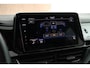 Volkswagen T-Roc 1.5 TSI 150pk DSG R-Line Business+ Black Style Trekhaak Camera Beats Stoelverwarming LED Navigatie