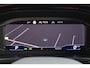 Volkswagen T-Roc 1.5 TSI 150pk DSG R-Line Business+ Black Style Trekhaak Camera Beats Stoelverwarming LED Navigatie