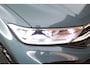 Volkswagen T-Roc 1.5 TSI 150pk DSG R-Line Business+ Black Style Trekhaak Camera Beats Stoelverwarming LED Navigatie