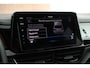Volkswagen T-Roc 1.5 TSI 150pk DSG R-Line Business+ Black Style Trekhaak Camera Beats Stoelverwarming LED Navigatie
