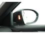 Volkswagen T-Roc 1.5 TSI 150pk DSG R-Line Business+ Black Style Trekhaak Camera Beats Stoelverwarming LED Navigatie