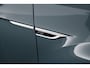 Volkswagen T-Roc 1.5 TSI 150pk DSG R-Line Business+ Black Style Trekhaak Camera Beats Stoelverwarming LED Navigatie
