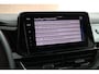 Volkswagen T-Roc 1.5 TSI 150pk DSG R-Line Business+ Black Style Trekhaak Camera Beats Stoelverwarming LED Navigatie