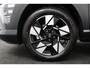 Hyundai Kona 1.6 GDI HEV Premium Sky | Lederen Bekleding | Apple Carplay/Android Auto | Voor- en Achter stoelen Verwarmd | Blind-spot Collission Assist | Schuif- / Kanteldak |