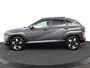 Hyundai Kona 1.6 GDI HEV Premium Sky | Lederen Bekleding | Apple Carplay/Android Auto | Voor- en Achter stoelen Verwarmd | Blind-spot Collission Assist | Schuif- / Kanteldak |