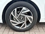 Hyundai i20 1.0 T-GDI 48V MHEV 100pk Automaat Comfort Smart I Summer Deal | Dode Hoek Detectie | Lane Assist | Apple Carplay | Navigatie | Parkeercamera | Parkeersensoren Achter | Cruise Control