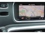 Volvo V40 2.0 D2 Inscription R-Design / Camera / Leder&Alcantara / Keyless / 17'' / Dodehoek / Getint glas / Stoelverwarming / Cruise Control