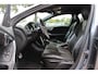 Volvo V40 2.0 D2 Inscription R-Design / Camera / Leder&Alcantara / Keyless / 17'' / Dodehoek / Getint glas / Stoelverwarming / Cruise Control