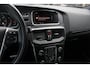 Volvo V40 2.0 D2 Inscription R-Design / Camera / Leder&Alcantara / Keyless / 17'' / Dodehoek / Getint glas / Stoelverwarming / Cruise Control