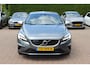 Volvo V40 2.0 D2 Inscription R-Design / Camera / Leder&Alcantara / Keyless / 17'' / Dodehoek / Getint glas / Stoelverwarming / Cruise Control