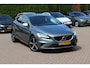 Volvo V40 2.0 D2 Inscription R-Design / Camera / Leder&Alcantara / Keyless / 17'' / Dodehoek / Getint glas / Stoelverwarming / Cruise Control