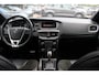 Volvo V40 2.0 D2 Inscription R-Design / Camera / Leder&Alcantara / Keyless / 17'' / Dodehoek / Getint glas / Stoelverwarming / Cruise Control