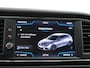 SEAT Leon ST 1.5T 131pk FR Trekhaak Navi via Apple Carplay Android Stoelverwarming Lmv 17" Dual-ECC Privacy Glass DAB Cruise Control Winterpack Sportstoelen Licht+Regensensor Isofix Keurige auto! 1.400KG Trekgewicht Origineel Nederlandse Auto Super nette auto!