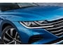 Volkswagen Arteon Shooting Brake 1.4 TSI eHybrid Elegance Business+ | Plug-in Hybrid (PHEV) | Trekhaak | Panoramadak | Nappaleder | Stoelmassage | Stoelverwarming voor en achter | Achteruitrijcamera | Parkeerassistent | Dodehoekdetectie | Navigatie Discover Pro