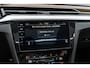 Volkswagen Arteon Shooting Brake 1.4 TSI eHybrid Elegance Business+ | Plug-in Hybrid (PHEV) | Trekhaak | Panoramadak | Nappaleder | Stoelmassage | Stoelverwarming voor en achter | Achteruitrijcamera | Parkeerassistent | Dodehoekdetectie | Navigatie Discover Pro