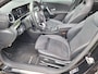 Mercedes-Benz A-klasse 200 AMG Line NL-Auto ! BTW-Auto ! Panoramadak, 19" LM-velgen, Cruise-Control, Climate-Control, Led, Verwarmde voorstoelen.