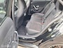 Mercedes-Benz A-klasse 200 AMG Line NL-Auto ! BTW-Auto ! Panoramadak, 19" LM-velgen, Cruise-Control, Climate-Control, Led, Verwarmde voorstoelen.