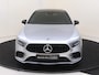 Mercedes-Benz A-klasse 250 e Premium Plus Panoramadak / Nightpakket / Parkeercamera / A35 Look / Sfeerverlichting /