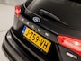 Ford Focus Wagon 1.0 EcoBoost Hybrid Active X 155Pk (VIRTUAL COCKPIT, APPLE CARPLAY, CAMERA, ZWART HEMEL, SPORTSTOELEN, GETINT GLAS, KEYLESS, CRUISE, NIEUWE APK, NIEUWSTAAT)