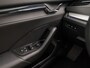 Skoda Octavia Combi 1.4 TSI iV PHEV Business Edition Plus 218Pk Automaat (VIRTUAL COCKPIT, APPLE CARPLAY, GROOT NAVI, CAMERA, STOELVERWARMING, SPORTSTOELEN, GETINT GLAS, CRUISE, NIEUWE APK, NIEUWSTAAT)