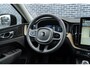 Volvo XC60 2.0 T6 Plug-in hybrid AWD Ultra Dark | Panoramadak | Luchtvering |  Camera | Harman Kardon Audio  | Elektrische stoelen met geheugen | Stoel en stuurwielverwarming | Trekhaak | Elektrische Achterklep | Parkeersensoren