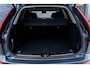 Volvo XC60 2.0 T6 Plug-in hybrid AWD Ultra Dark | Panoramadak | Luchtvering |  Camera | Harman Kardon Audio  | Elektrische stoelen met geheugen | Stoel en stuurwielverwarming | Trekhaak | Elektrische Achterklep | Parkeersensoren